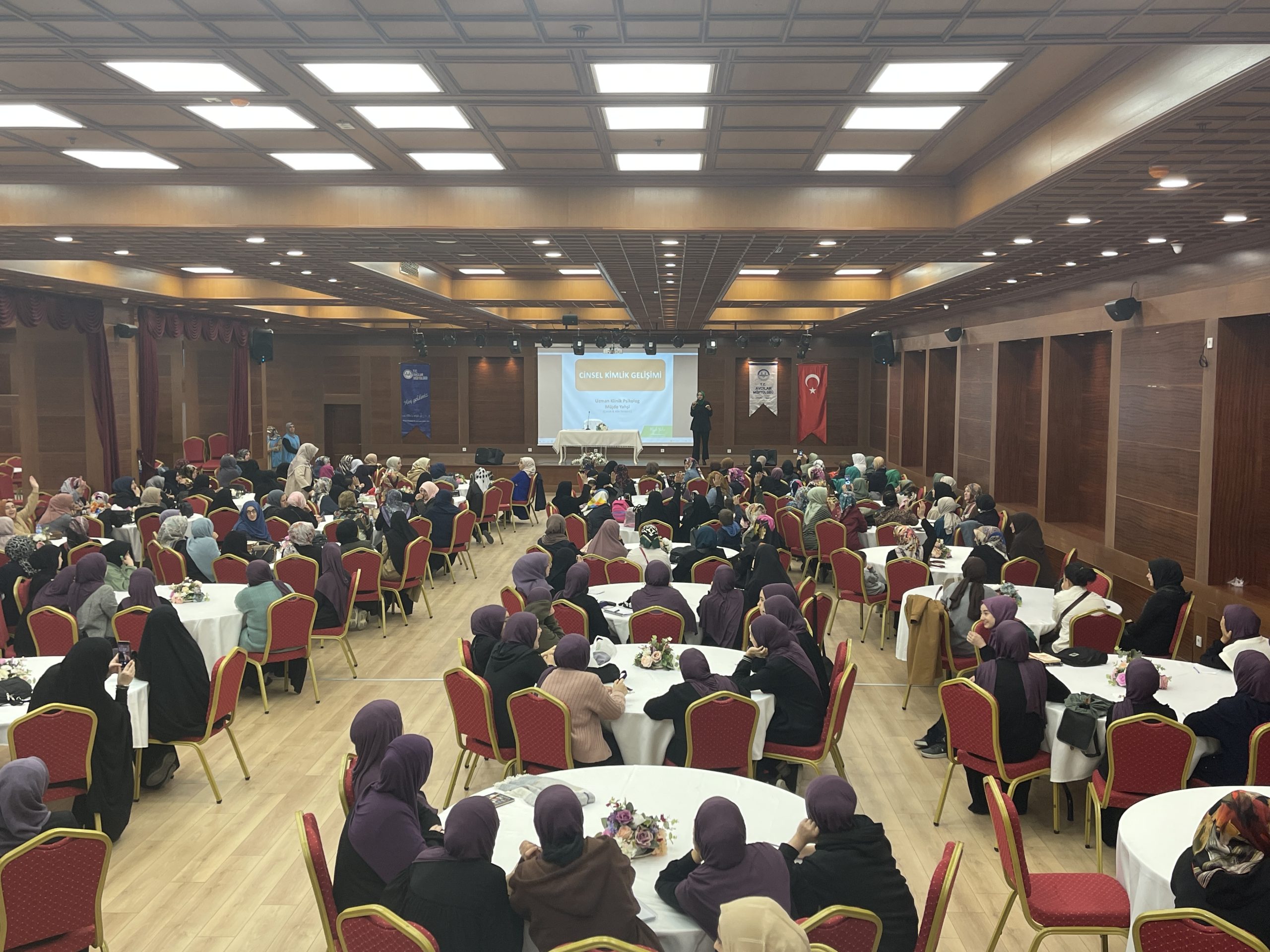 Avcılar Müftülüğü Cinsel Kimlik Gelişimi Aile Semineri